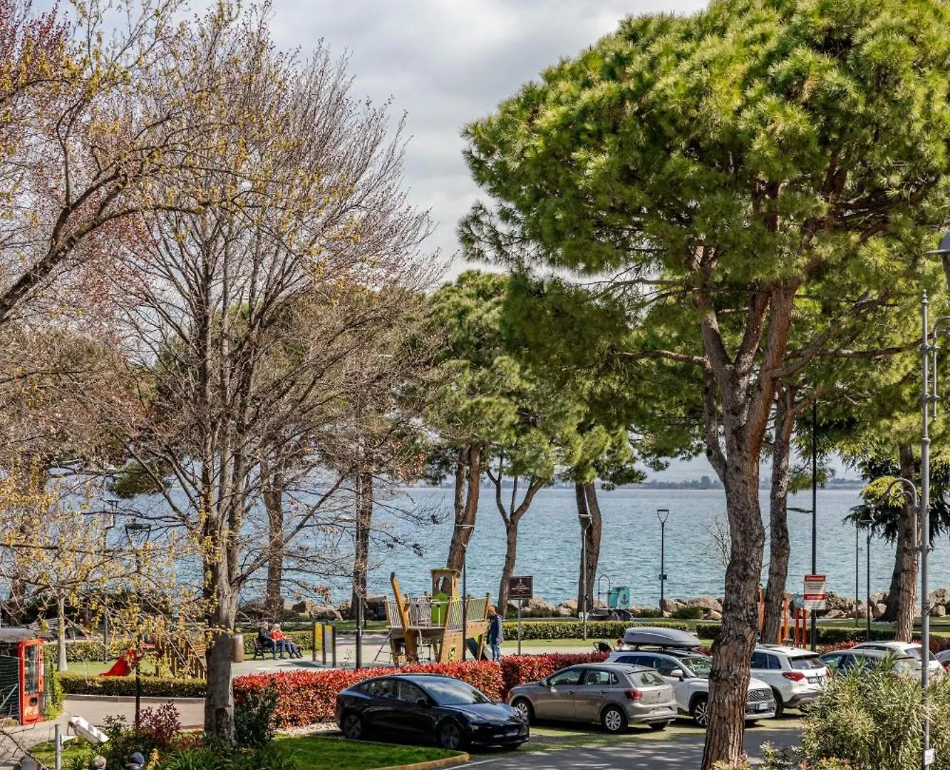By The Lake Centro Storico - Vista Lago 데센자노델가르다 0*,  이탈리아